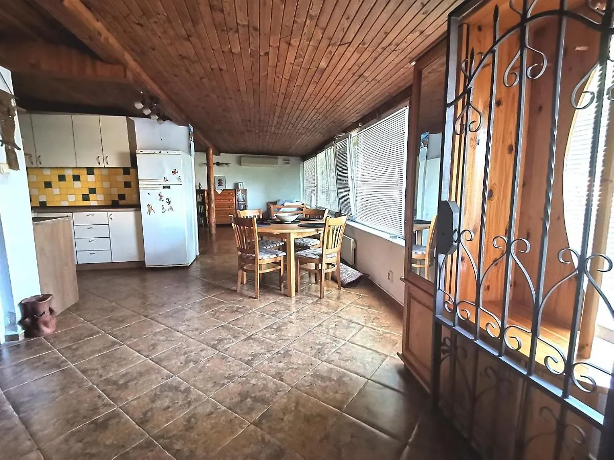 Самостоятелна Къща За Гости На 10 Минути От Плажа Varna Holiday home