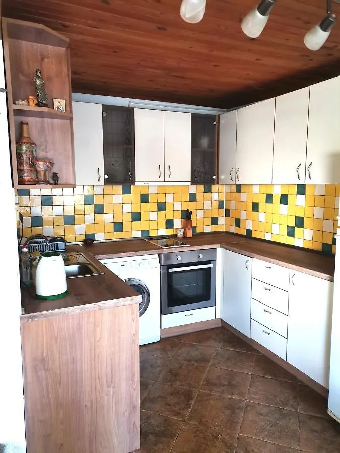 Holiday home Самостоятелна Къща За Гости На 10 Минути От Плажа Varna